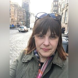 Meet your Posher, Laura